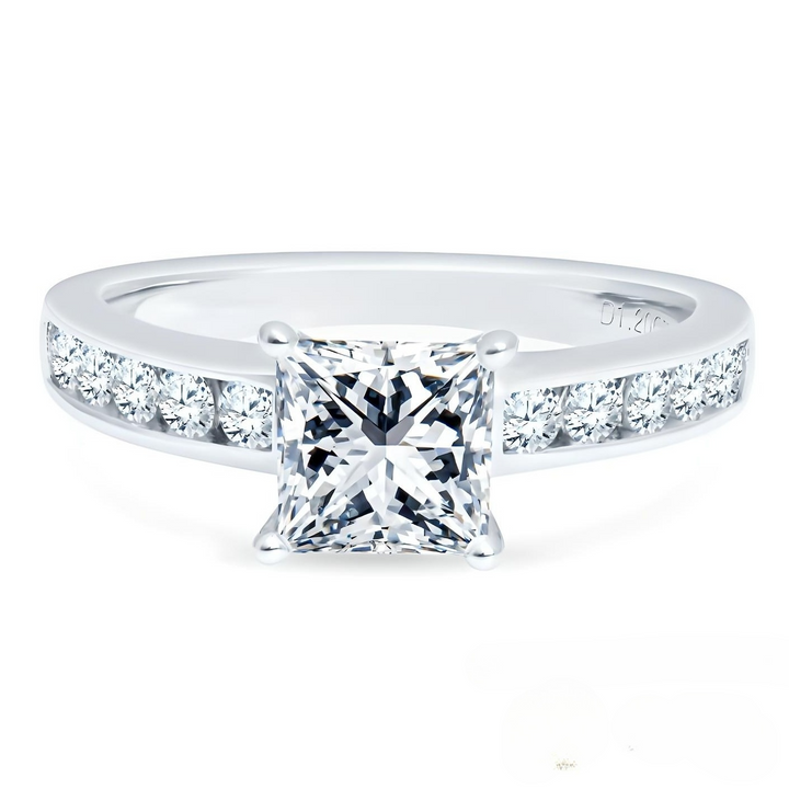 ANILLO MOISSANITAS VVS1 CORTE PRINCESS