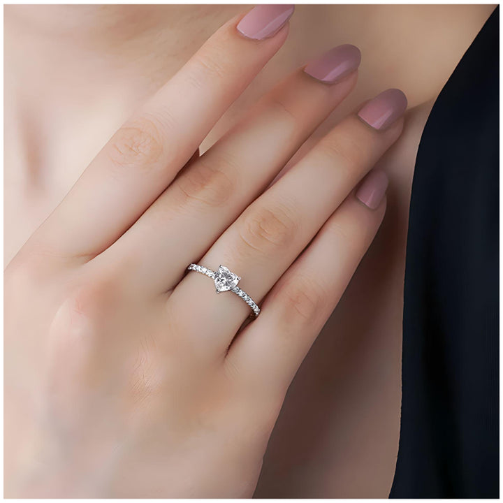 Anillo con brillante corte heart 1ct