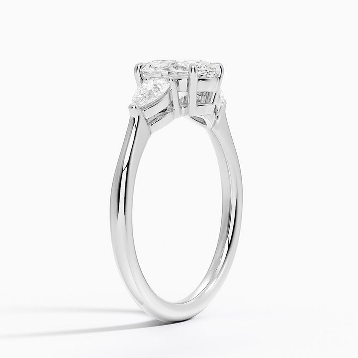 ANILLO DE COMPROMISO DE TRES PIEDRAS (1,0 +0,37 ct )PERSONALIZADOS - Oval Cut