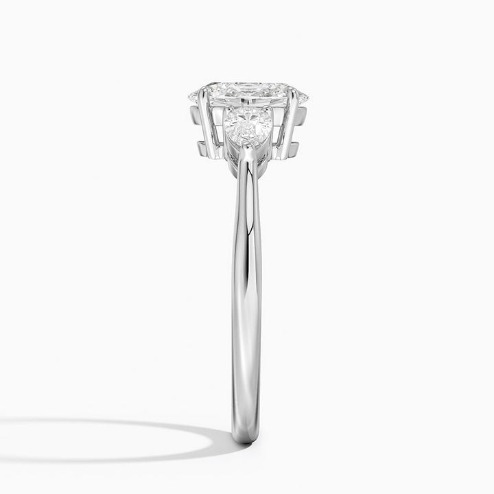 ANILLO DE COMPROMISO DE TRES PIEDRAS (1,0 +0,37 ct )PERSONALIZADOS - Oval Cut