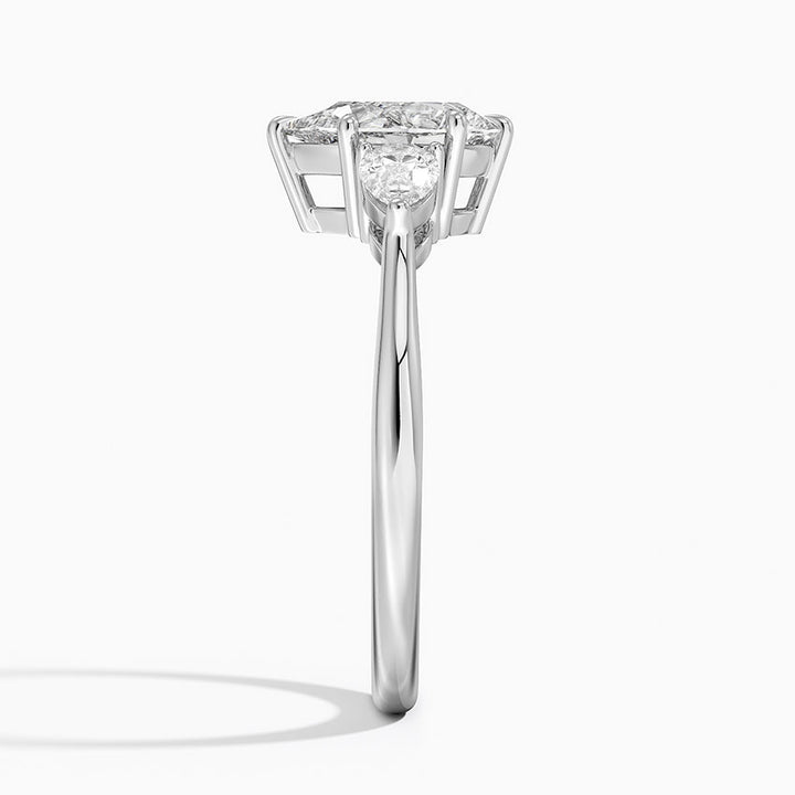 ANILLO DE COMPROMISO DE TRES PIEDRAS (1,0 +0,37 ct )PERSONALIZADOS - Pear Cut