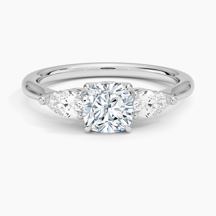 ANILLO DE COMPROMISO DE TRES PIEDRAS (1,0 +0,37 ct )PERSONALIZADOS - Cushion Cut