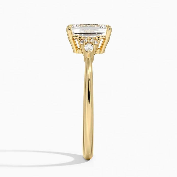ANILLO DE COMPROMISO PETITE (1,5 + 0,11 CT) PERSONALIZADO - Emerald Cut