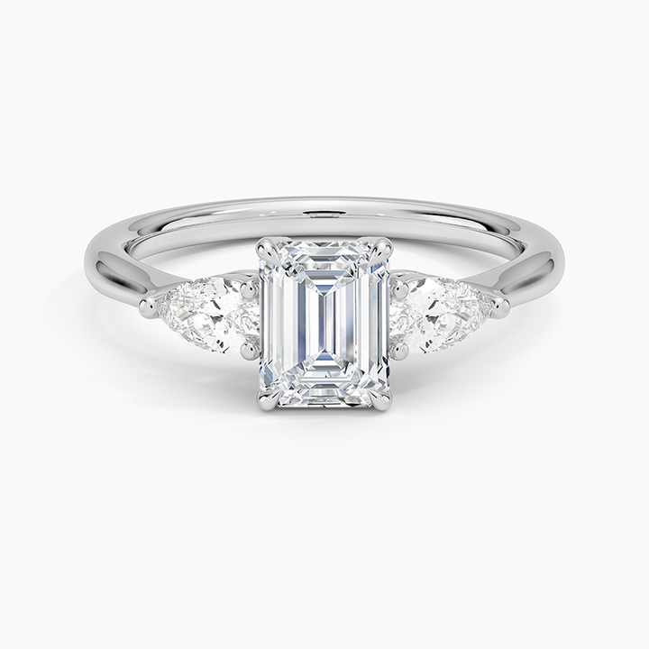 ANILLO DE COMPROMISO DE TRES PIEDRAS (1,0 +0,37 ct )PERSONALIZADOS - Emerald Cut