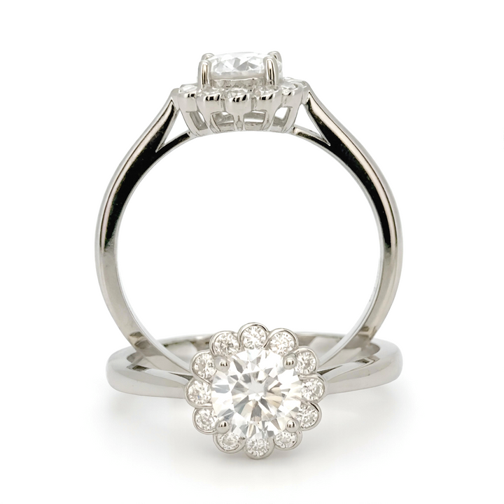 Anillo Con Halo De Brillantes 0.8 ct