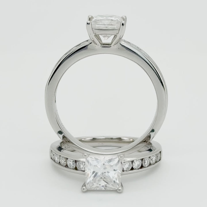 ANILLO MOISSANITAS VVS1 CORTE PRINCESS