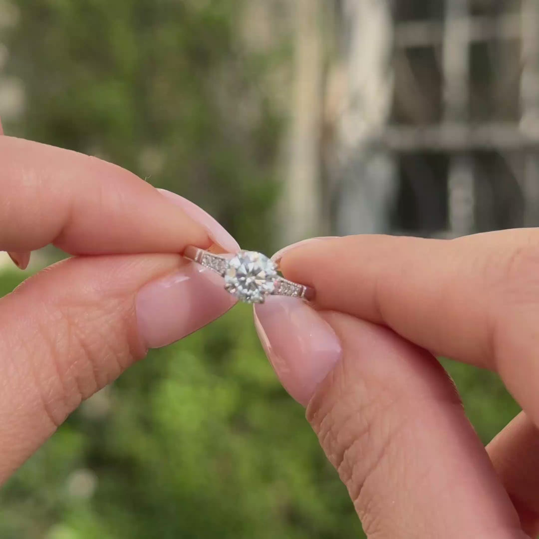 ANILLO DE COMPROMISO LUZ DE LUNA