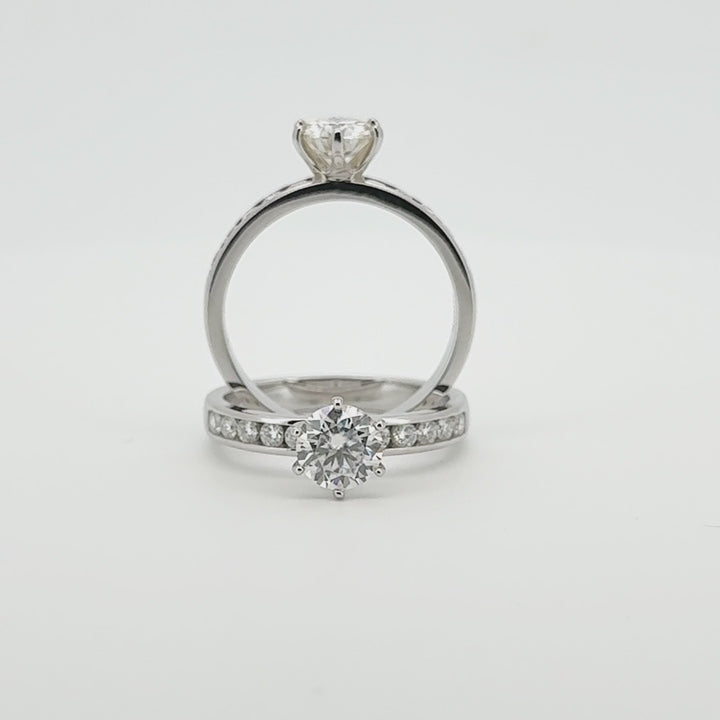 Anillo moissanitas vvs1 corte brillante clásico