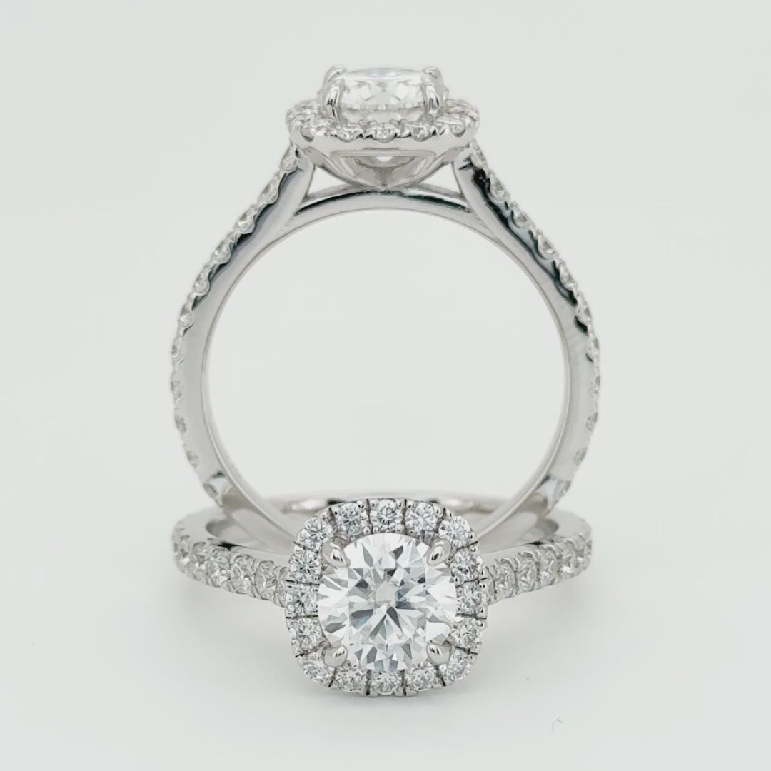 Anillo de compromiso con brillante 1 ct en halo forma Cushion