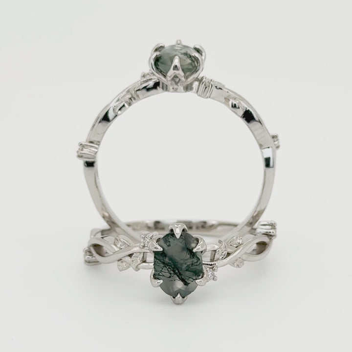 Anillo de compromiso del bosque
