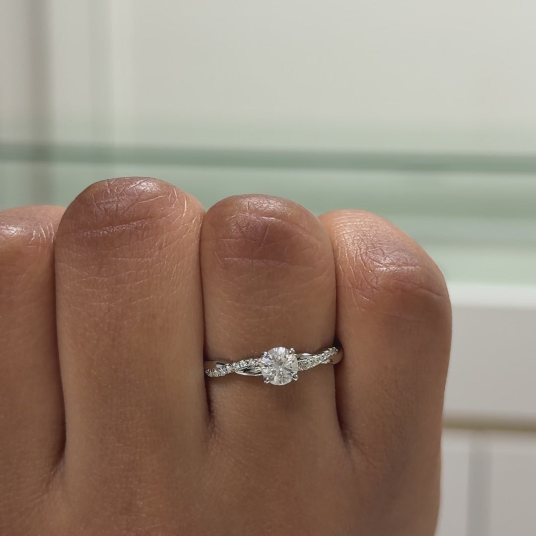 anillo de compromiso estilo trenzado 0.5 ct