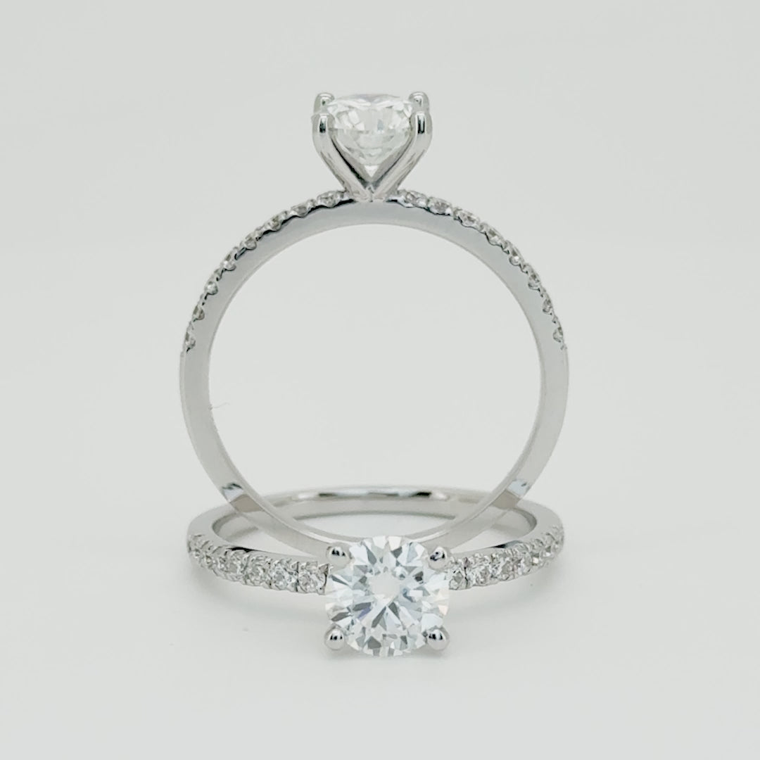 Anillo de compromiso minimalista  con moissanita de 1 ct